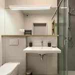 Apartmán Aboutartapartments - Otynska 4 *