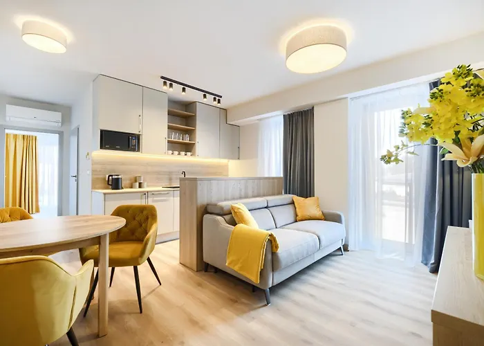 Апартаменты Aboutartapartments - Otynska 4 *