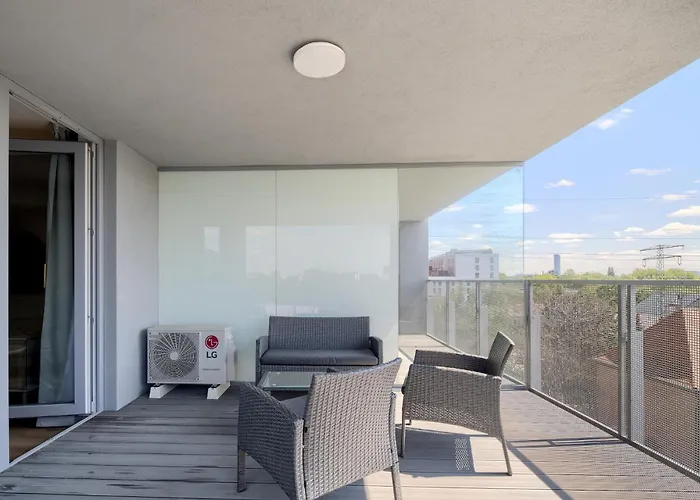 Aboutartapartments - Otynska 4 Апартаменты *