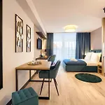 Aboutartapartments - Otynska 4 *