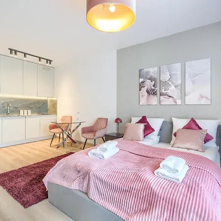 Aboutartapartments - Otynska 4 Appartement *