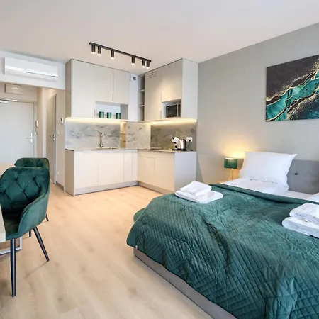 公寓 Aboutartapartments - Otynska 4 *