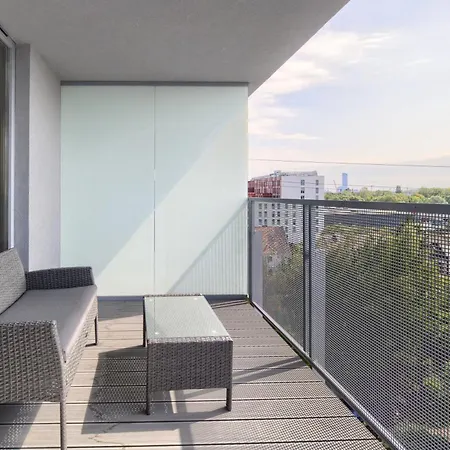 Aboutartapartments - Otynska 4 Appartement