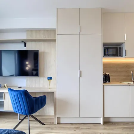Aboutartapartments - Otynska 4 Appartement *