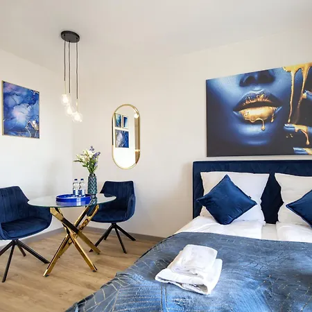 Aboutartapartments - Otynska 4 Appartement *