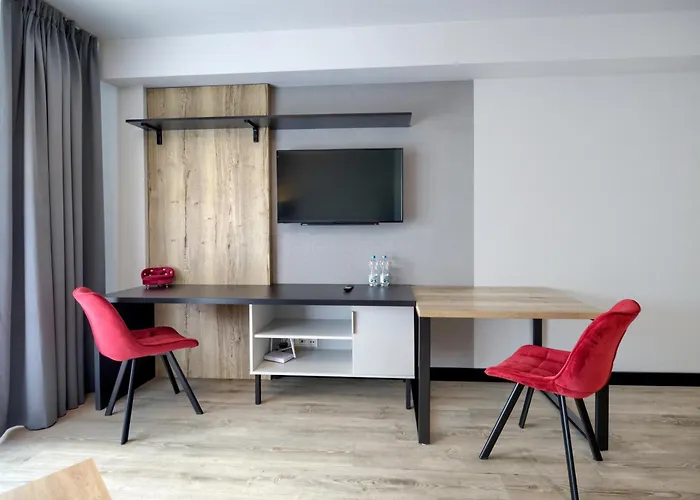 Aboutartapartments - Otynska 4 *